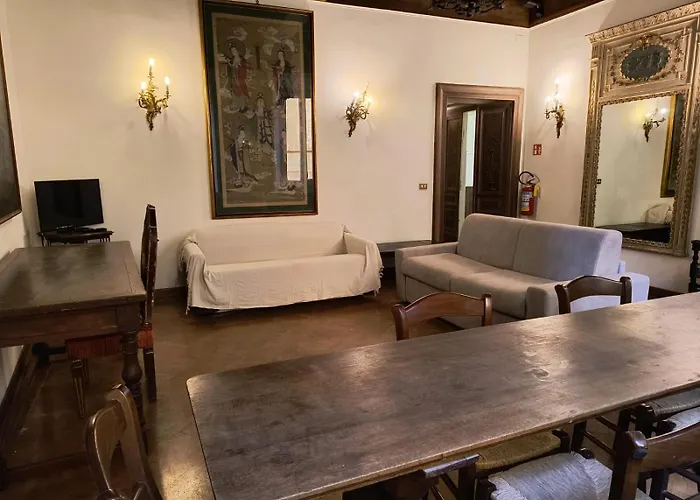 Guesthost - Fontana Di Trevi Elegant And Exclusive Appartamento